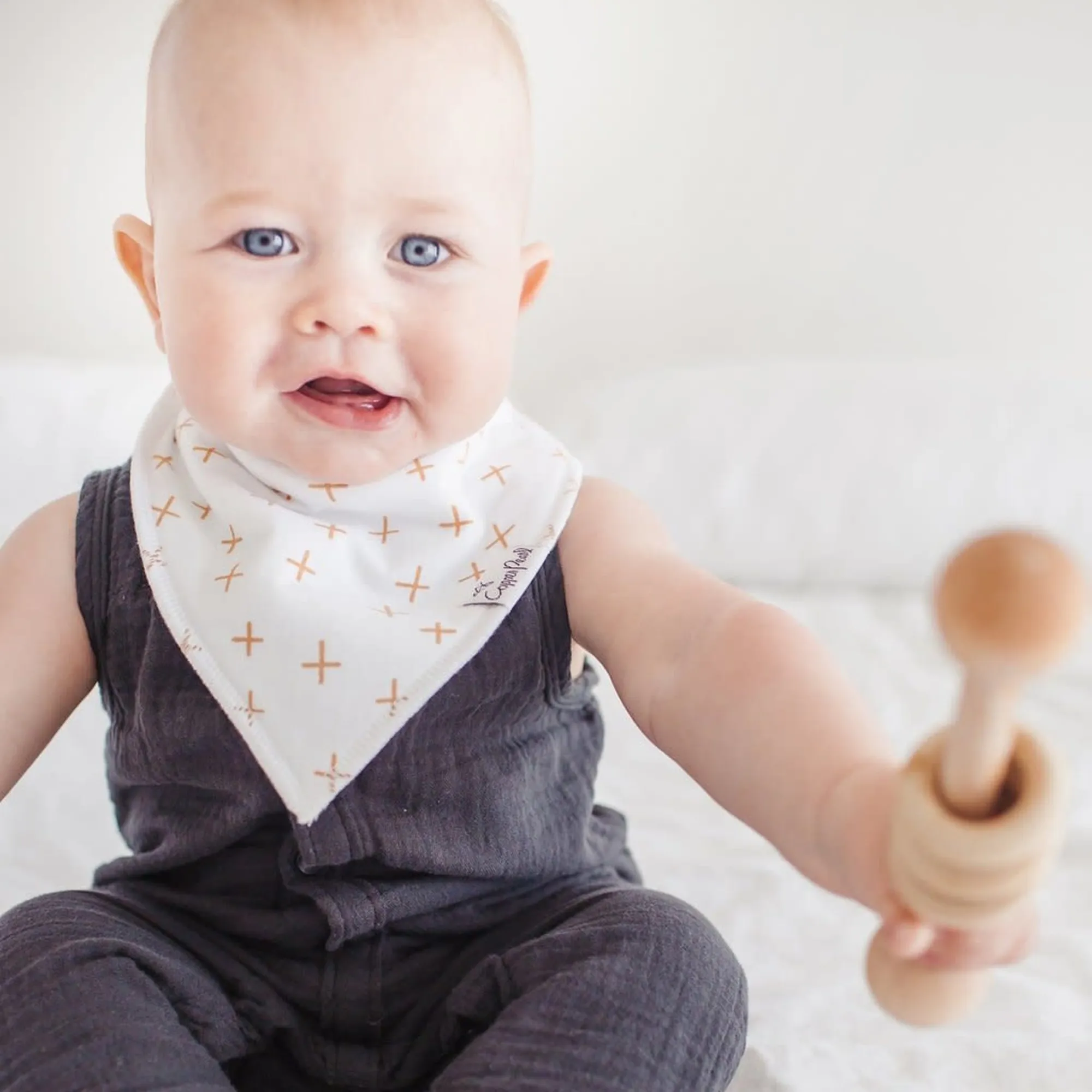 COPPER PEARL Chip Bibs