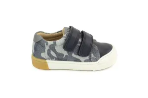 Petasil: Clayton Velcro Trainers - Navy Savana / Camo